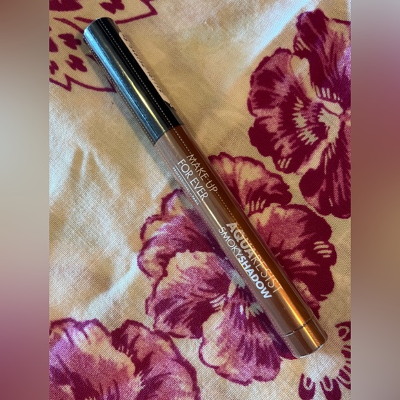 Make Up Forever Aqua Resist SmokyShadow - Picture 2 of 3